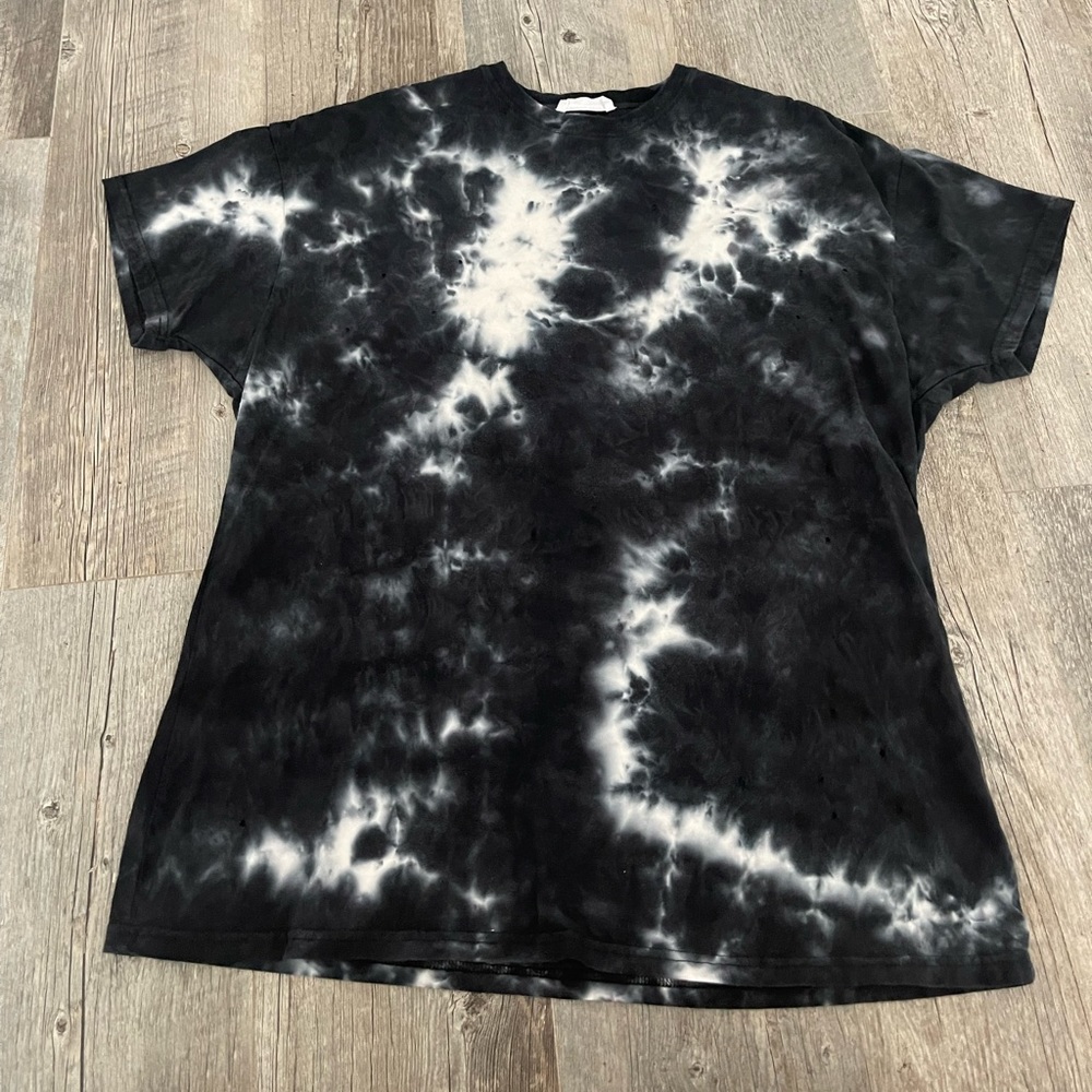 Tie dye oversized shirt